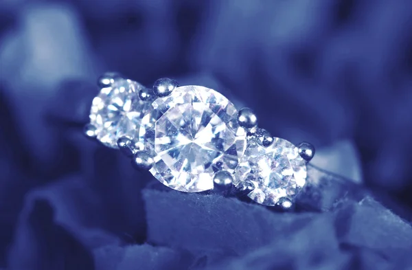 Nişan yüzüğü closeup alınan — Stok fotoğraf