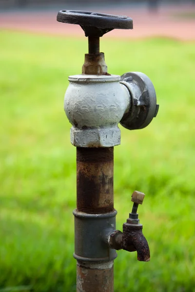 Požární hydrant bez klíče hydrantu — Stock fotografie