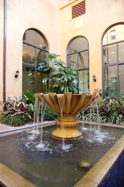 Courtyard Fountain — Stock Photo, Image