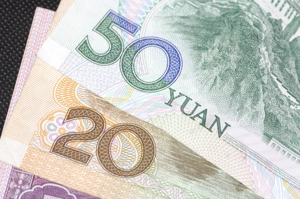 Notas chinesas 50 e 20 yuan — Fotografia de Stock