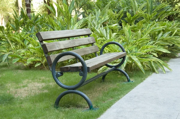 Bench in park — Stock Photo, Image