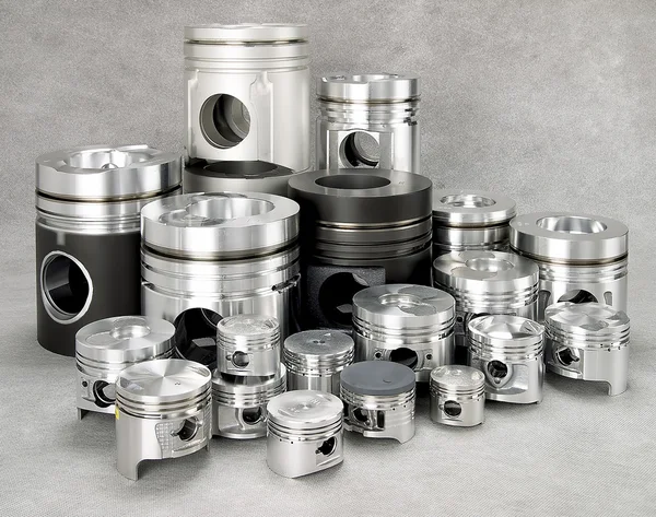 A set of metal pistons — Stock Photo, Image
