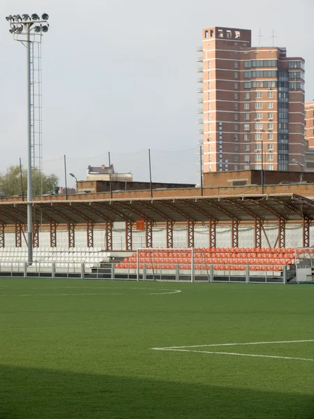 Stadion met een veld voor voetbal — Stockfoto
