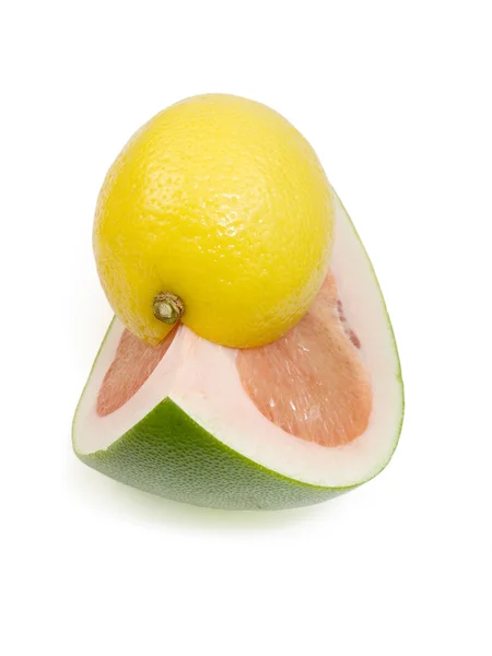 Лимон и помело — стоковое фото