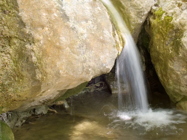 Маленькие водопады — стоковое фото