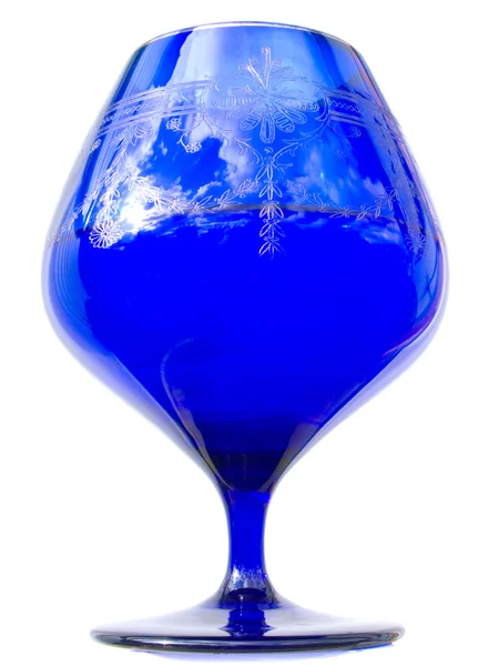 Bicchiere blu scuro con vino — Foto Stock