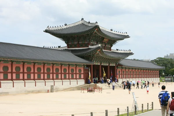 Asiatiska tempel byggnad — Stockfoto