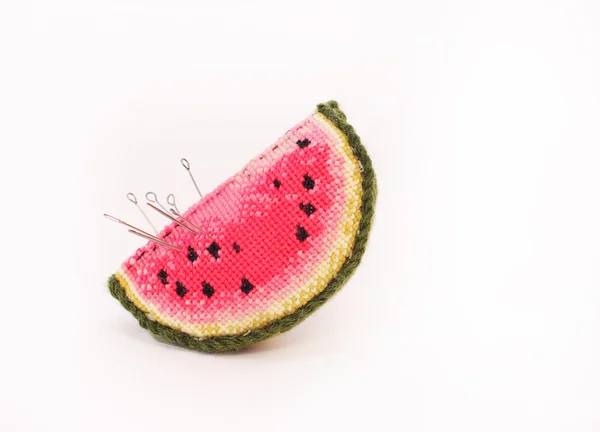 Kudde för nålar en vattenmelon — Stockfoto