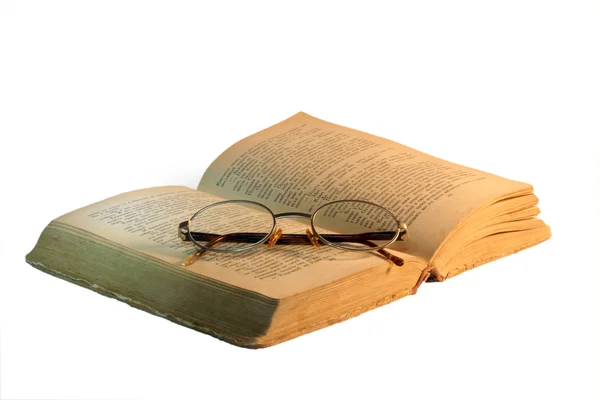 El libro y las gafas — Foto de Stock