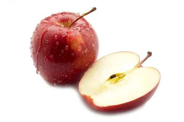 Červené nakrájené jablko — Stock fotografie
