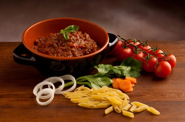 Ragu sauce and macaroni — Stock Photo, Image