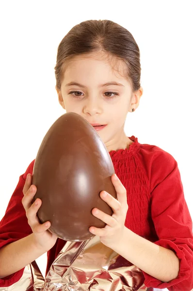 Niño wiht huevo de chocolate — Foto de Stock
