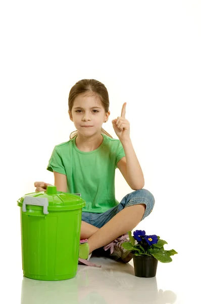 Child advicing for recycling — Stock Photo, Image