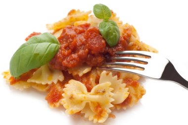 domates farfalle tipik İtalyan makarna