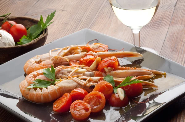 Dish with scampi — Stock Photo, Image