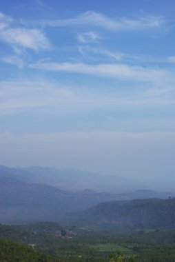 yatay bir sabah sis bali Adası