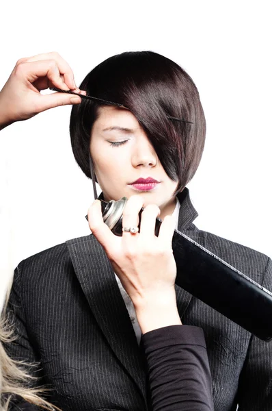 Fixação do cabelo do modelo — Fotografia de Stock