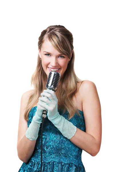 Şarkı söyleyen genç ve güzel kız — Stok fotoğraf