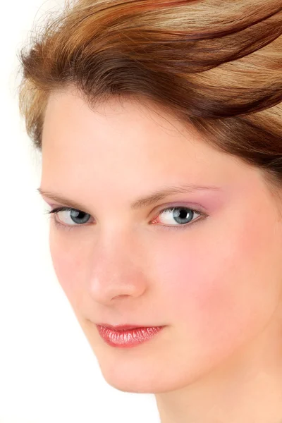 Close-up portret van jonge vrouw — Stockfoto