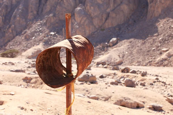 Ταχυδρομική θυρίδα στην έρημο — Φωτογραφία Αρχείου