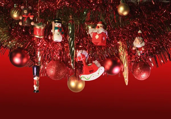 Різдвяна ялинка в червоних тонах Стокова Картинка
