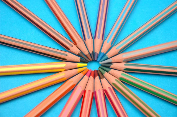 Cercle de crayons de couleur — Photo