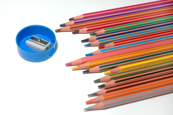 Ceruzák és hegyező — Stock Fotó