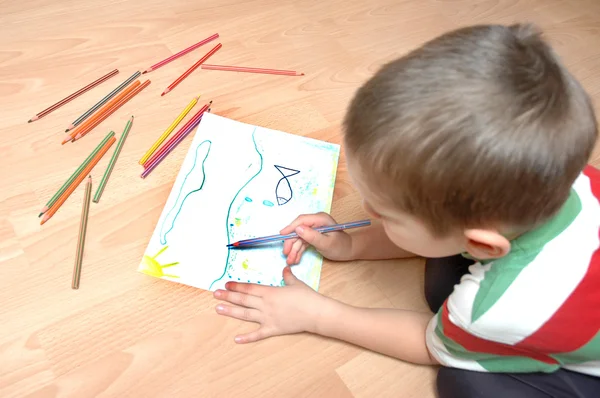 Child with crayons — Stock Photo, Image