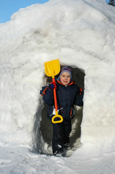 stock image Boy in iglo