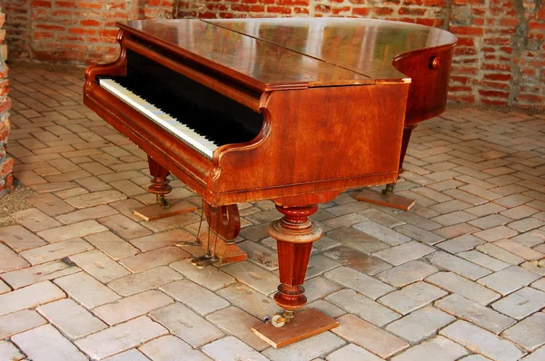 Vieux piano — Photo