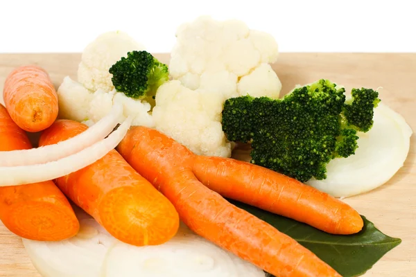 stock image Chopped vegetables on cutting board