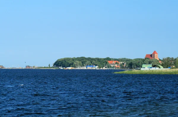 Tyrkysové vody v Baltském moři, polan — Stock fotografie