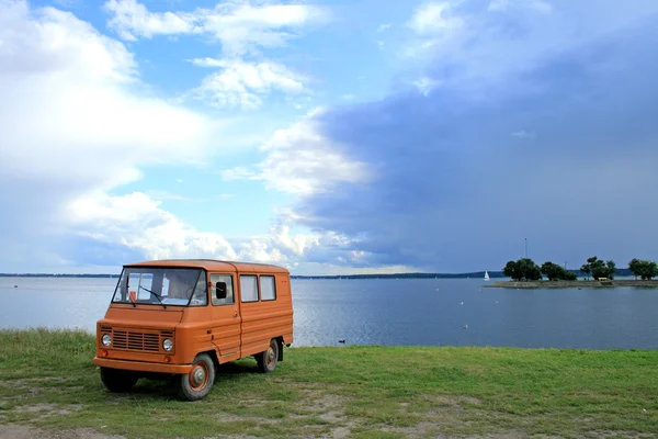 Eski vintage van — Stok fotoğraf