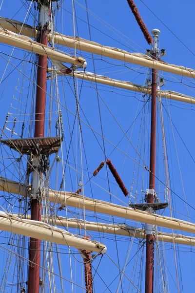Riggning av ett stort segelfartyg — Stockfoto