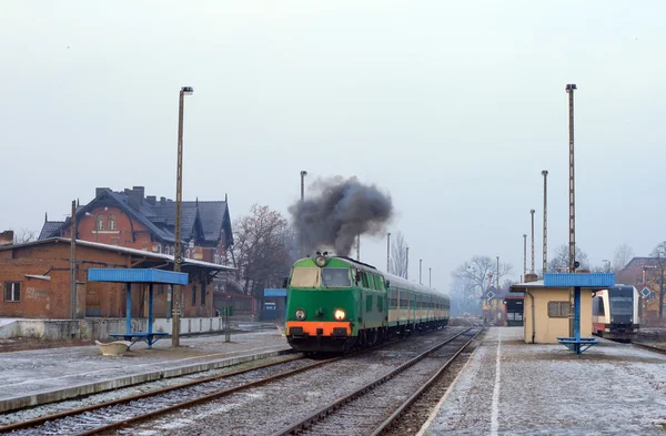 Tren en la estación — Foto de Stock