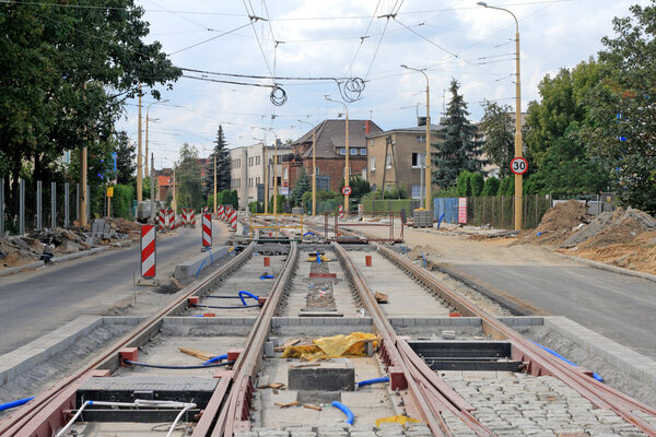 Construction of a new street with renewed tram tracks