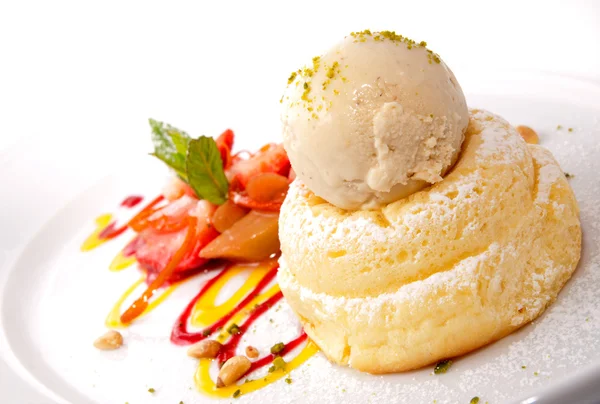 Gourmet dessert — Stock Photo, Image