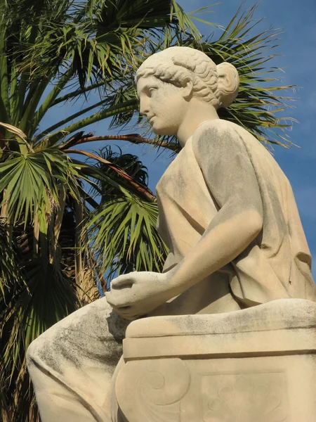 Staty av en kvinna — Stockfoto