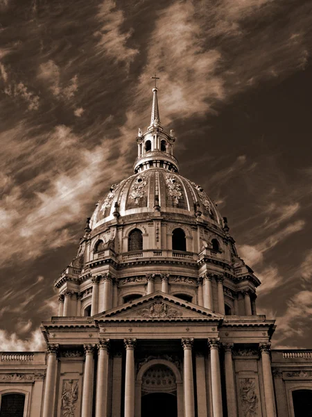 Париж - купол часовни Инвали — стоковое фото