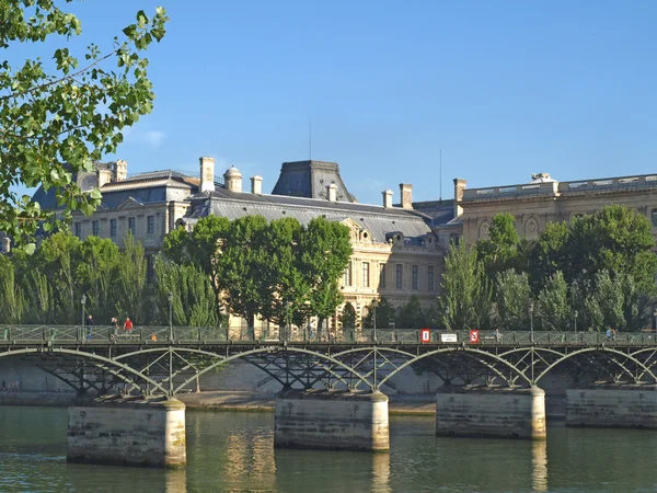 Париж - мосту мистецтв — стокове фото