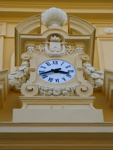 Stadhuis klok — Stockfoto
