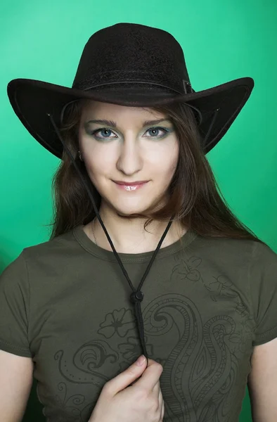 暗い帽子の少女 — ストック写真