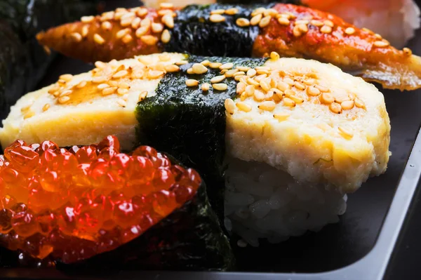Sushi et petits pains Images De Stock Libres De Droits