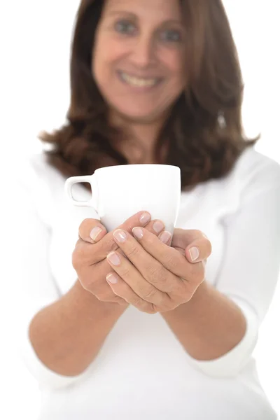 Mulher com xícara de café ou chá — Fotografia de Stock