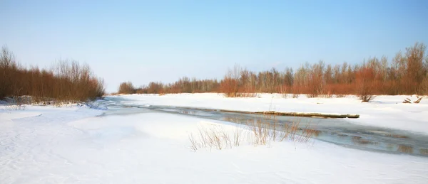 Río congelado . —  Fotos de Stock