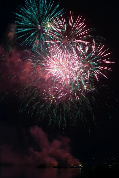 Firework bursting03 — Stock Photo, Image