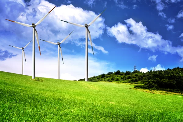 Wind farm and cloudy sky — Stock Photo, Image
