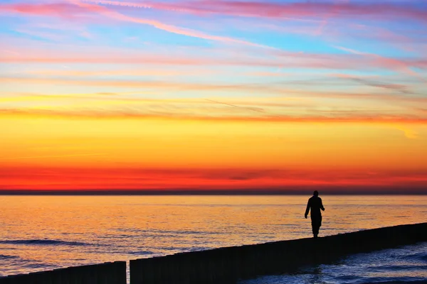 Zachód słońca z pięknym widokiem na morze — Zdjęcie stockowe