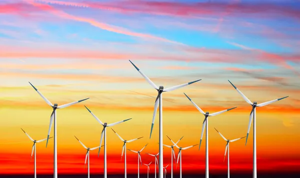 Turbinas eólicas Fazenda no pôr do sol — Fotografia de Stock