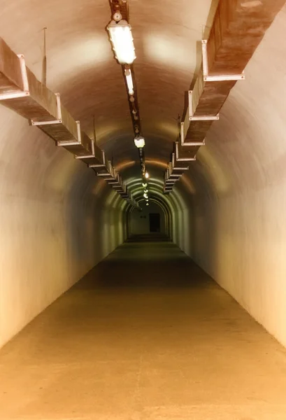 Underjordisk tunnel — Stockfoto